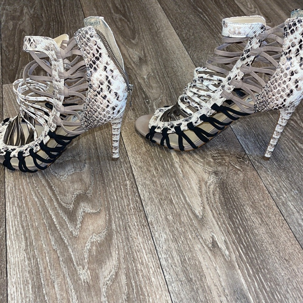 Steve Madden snake print heels size 9